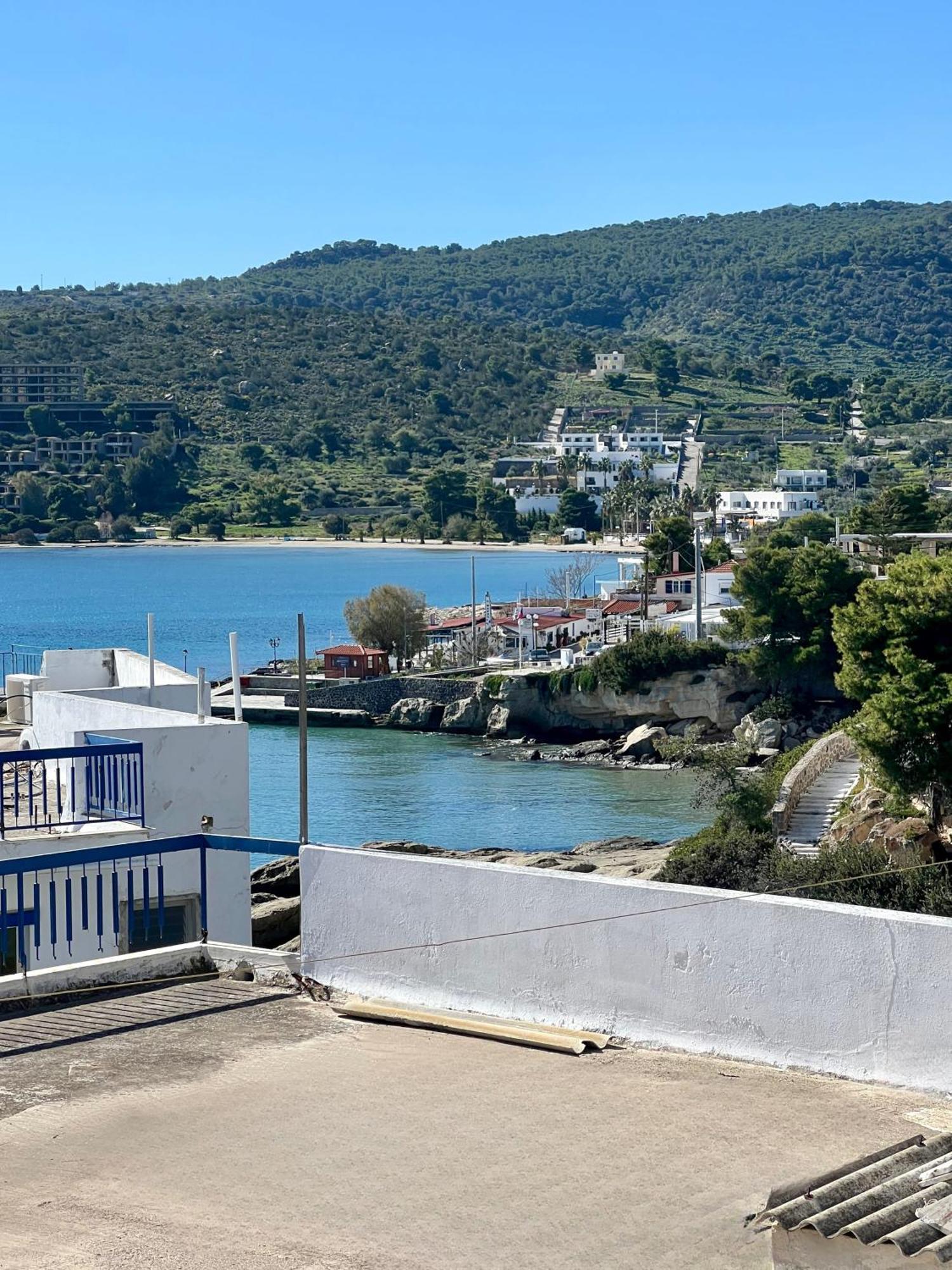 Kores Aegina Agia Marina  Exterior foto